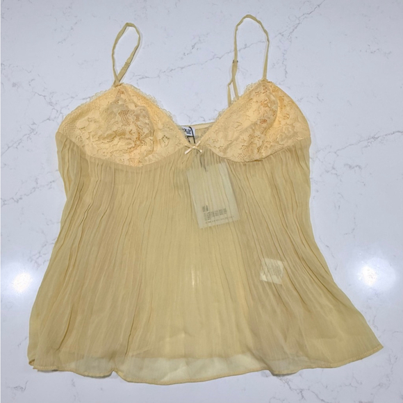 Princess Polly Yellow Lace Pleated Cami Top | Sheer Babydoll Tank Blouse US 10 - Picture 4 of 5